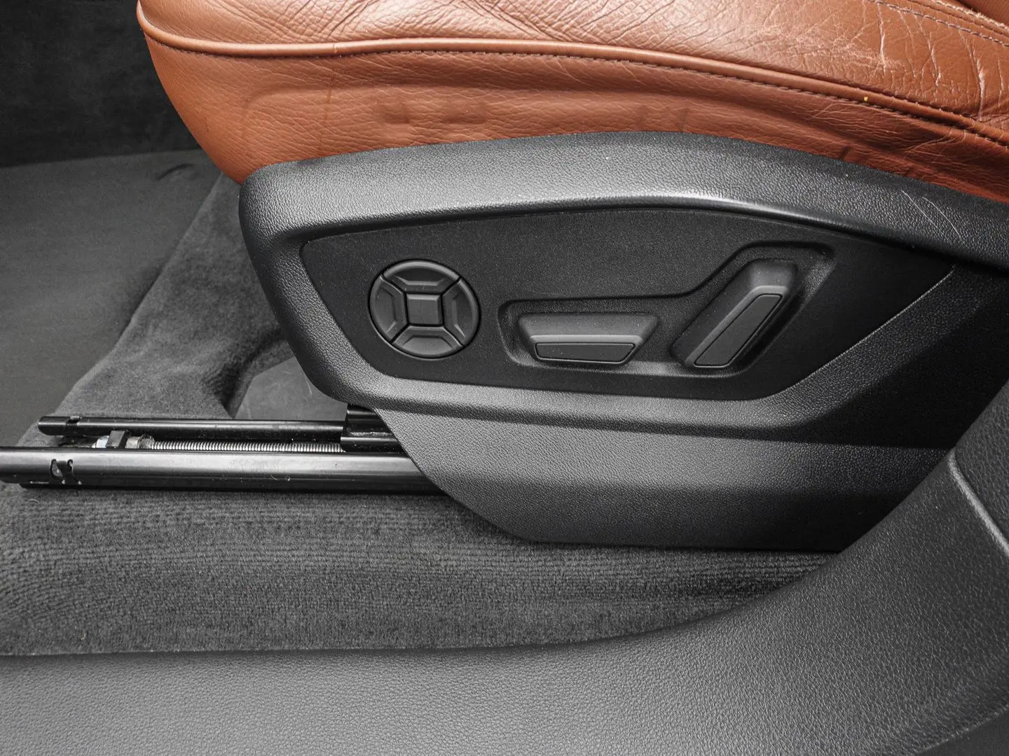 Q8 S Line 50 3.0TDI quattro/Ventilation/360/Matrix/B&O