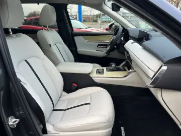 CX-80 e-SKYACTIV PHEV Takumi Plus 6-Sitzer