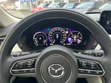 CX-80 e-SKYACTIV PHEV Takumi Plus 6-Sitzer