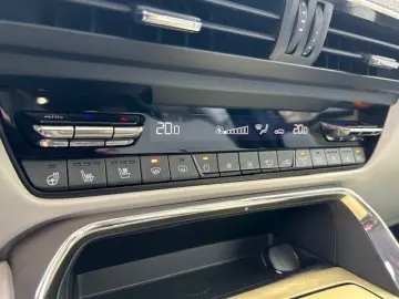 CX-80 e-SKYACTIV PHEV Takumi Plus 6-Sitzer
