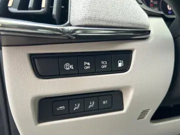 CX-80 e-SKYACTIV PHEV Takumi Plus 6-Sitzer