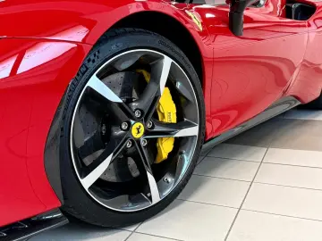 SF90 SPIDER CARBON INT&EXT RED INT JBL FULLOPT!