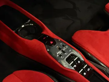 SF90 SPIDER CARBON INT&EXT RED INT JBL FULLOPT!