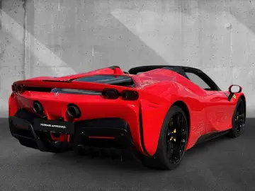 SF90 Spider*belüftete Sitze*Nackenhzg*Lift*JBL*