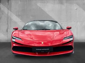 SF90 Spider*belüftete Sitze*Nackenhzg*Lift*JBL*