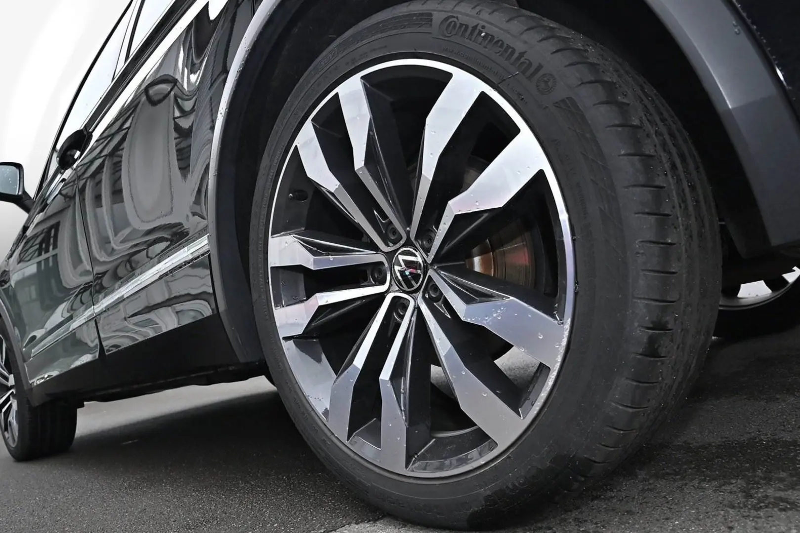 Tiguan 1.5 TSI DSG R-Line 3,99% Finanzierung mög