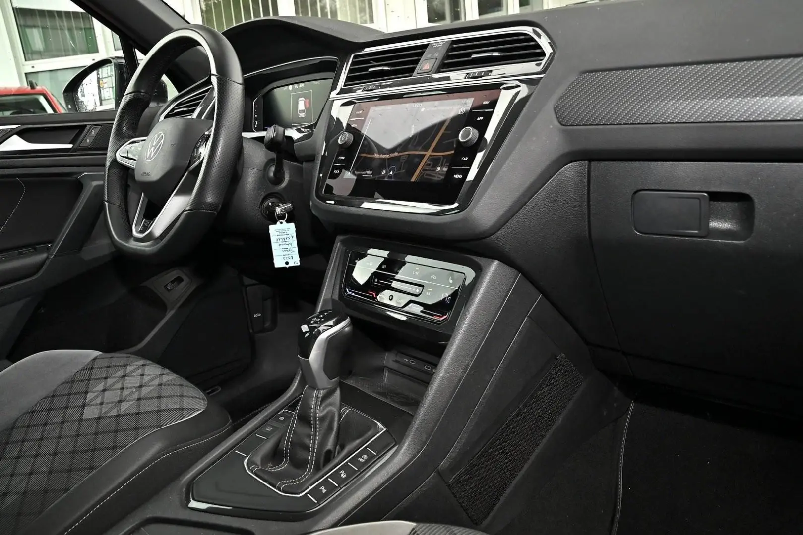 Tiguan 1.5 TSI DSG R-Line 3,99% Finanzierung mög