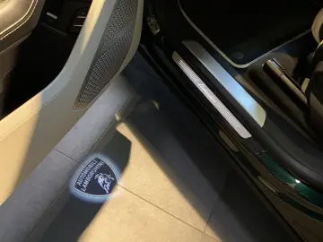 Urus S VollCarbon Pano. BangOlufsen