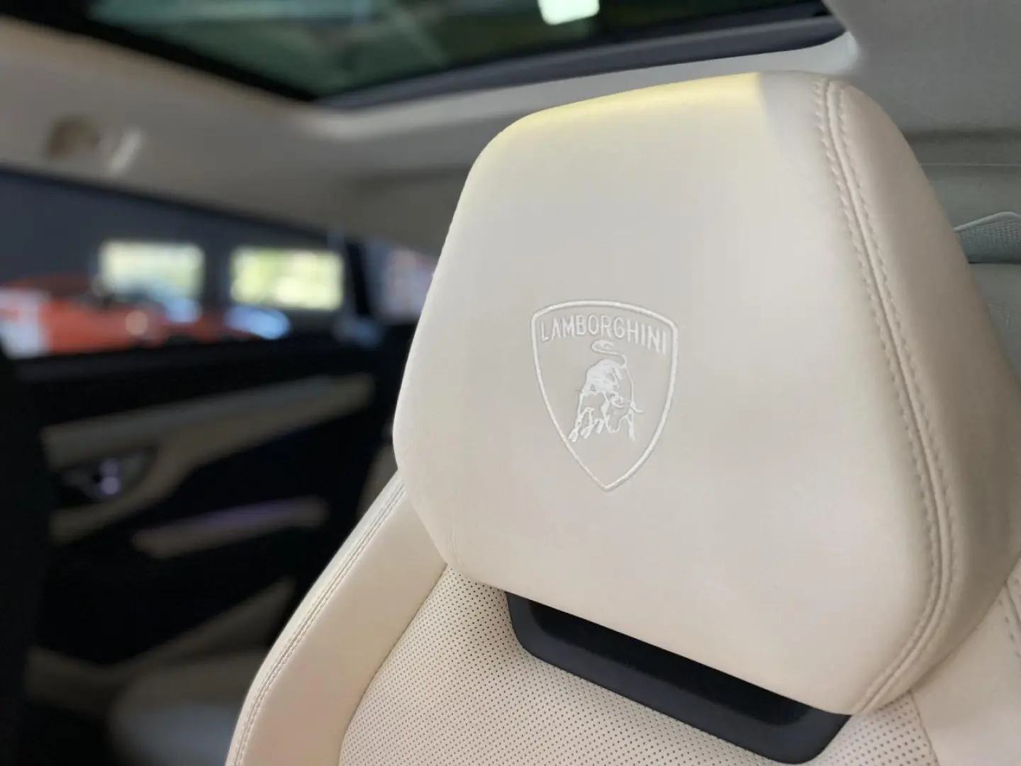 Urus S VollCarbon Pano. BangOlufsen