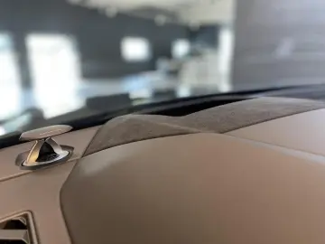 Urus S VollCarbon Pano. BangOlufsen