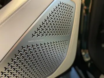 Urus S VollCarbon Pano. BangOlufsen