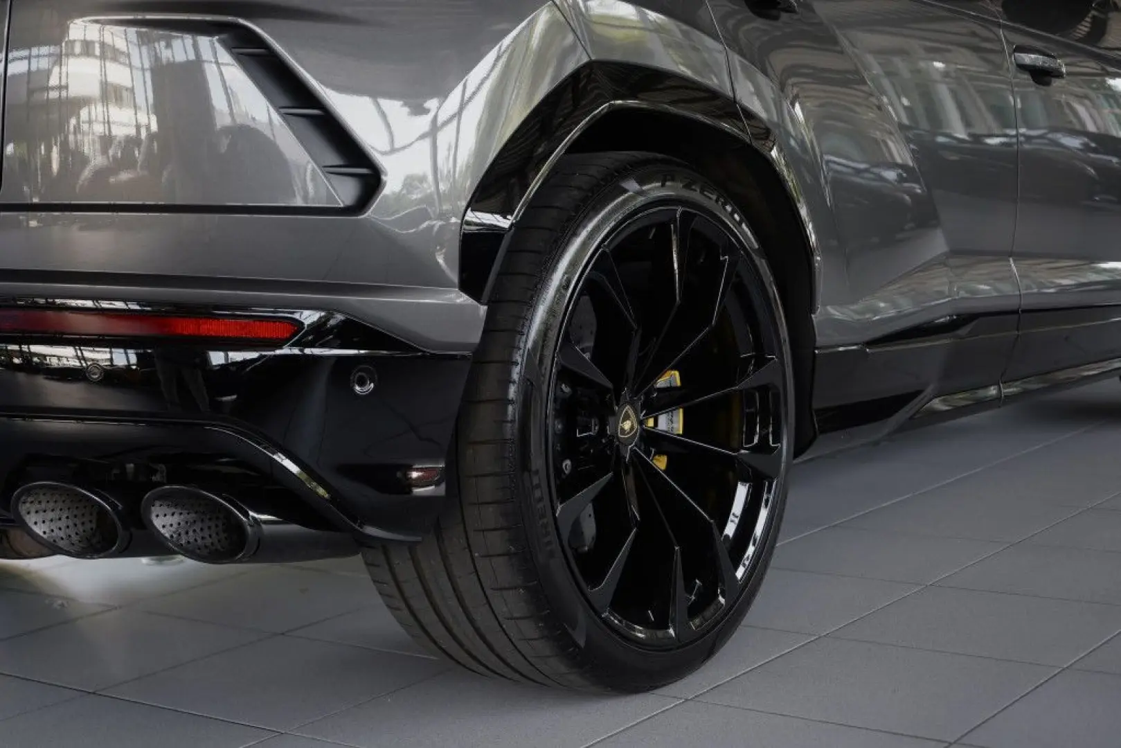 Urus *23 Zoll *Pano *Keramik *B&O *LUFT 