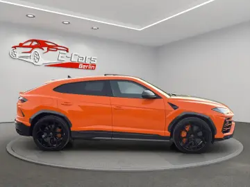 Urus 4.0 V8*ACC*B&O*PANORAMA*HEADUP*MASSAGE*LED*