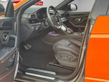 Urus 4.0 V8*ACC*B&O*PANORAMA*HEADUP*MASSAGE*LED*