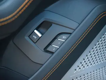 Urus 4.0 V8*ACC*B&O*PANORAMA*HEADUP*MASSAGE*LED*
