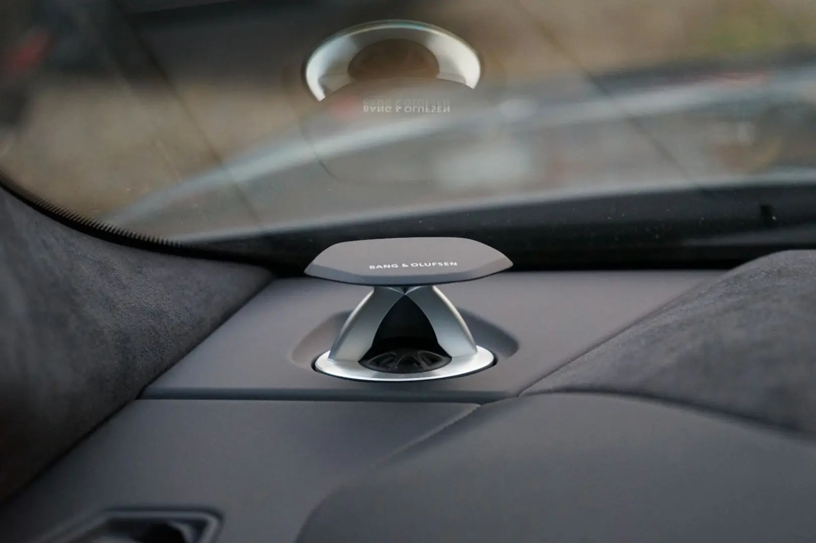 Urus 4.0 V8*ACC*B&O*PANORAMA*HEADUP*MASSAGE*LED*