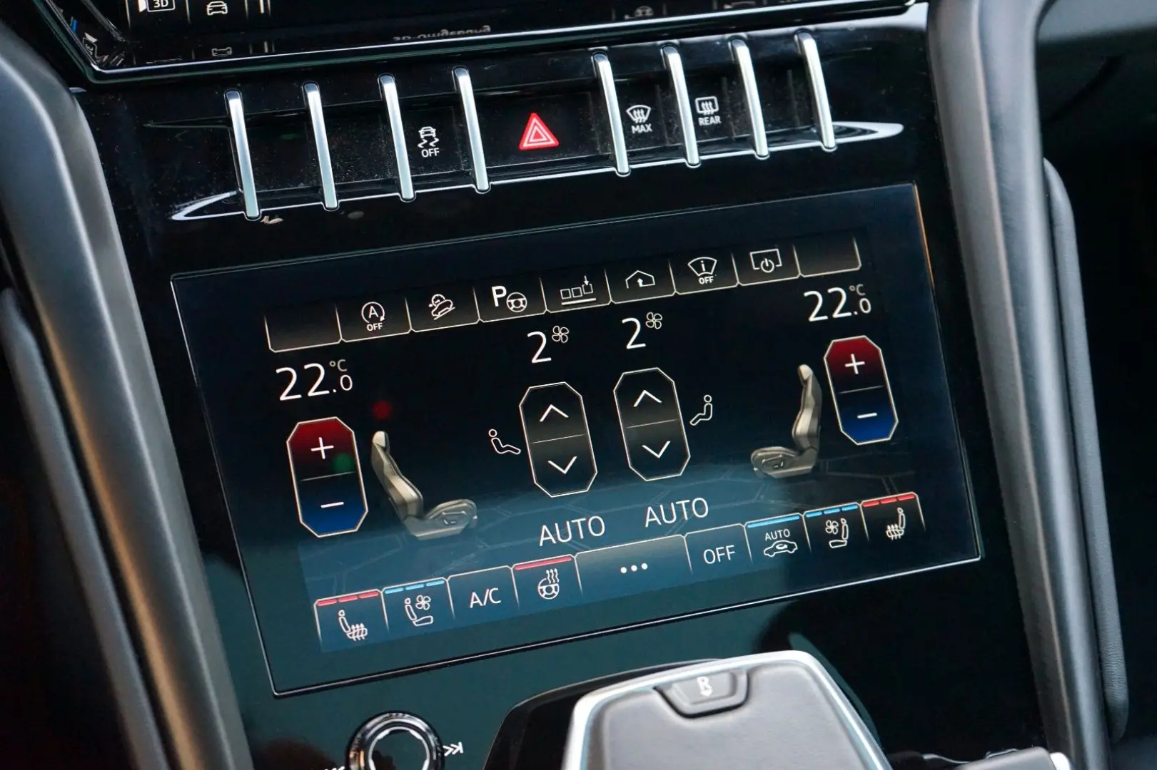Urus 4.0 V8*ACC*B&O*PANORAMA*HEADUP*MASSAGE*LED*