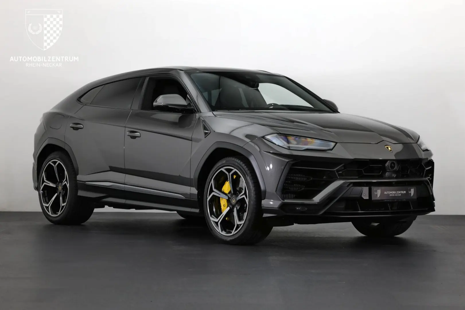 Urus GrigioKeres/ACC/Head-Up/22