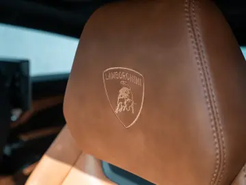 Urus S 23