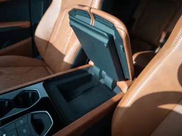 Urus S 23