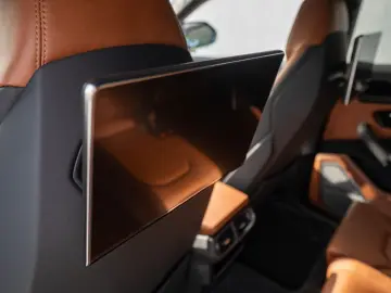 Urus S 23