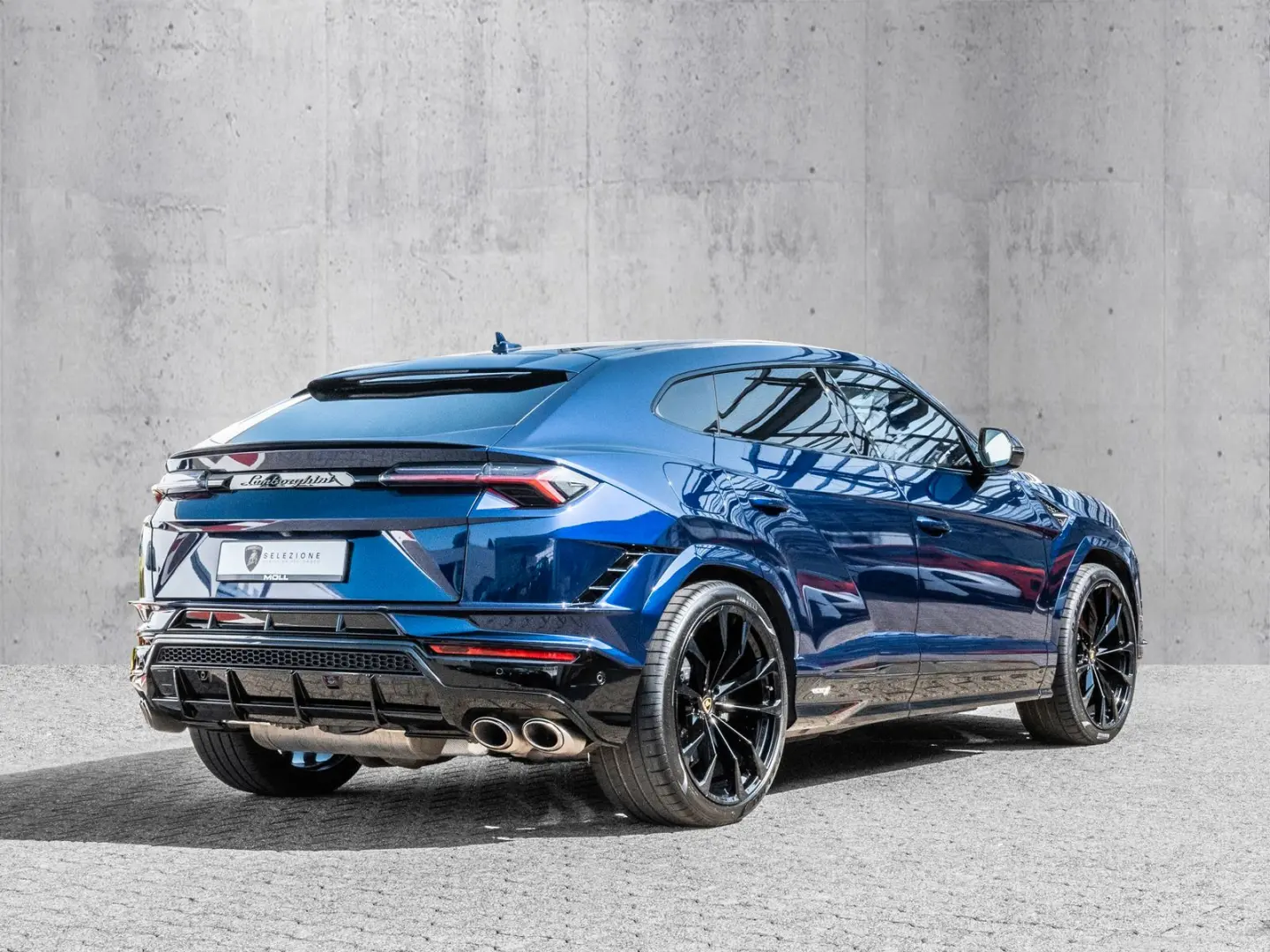 Urus S Blu Astraeus, Big Interior Carbon Pack