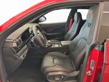 Urus 4.0 V8 Sport