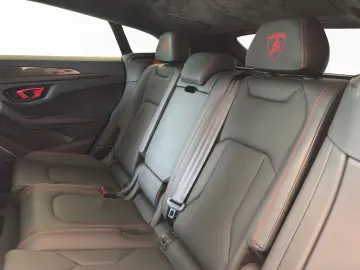 Urus 4.0 V8 Sport