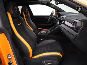 Urus Performante I CARBON I PANO I 4 SITZER I AK