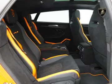 Urus Performante I CARBON I PANO I 4 SITZER I AK