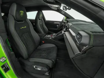 Urus Performante