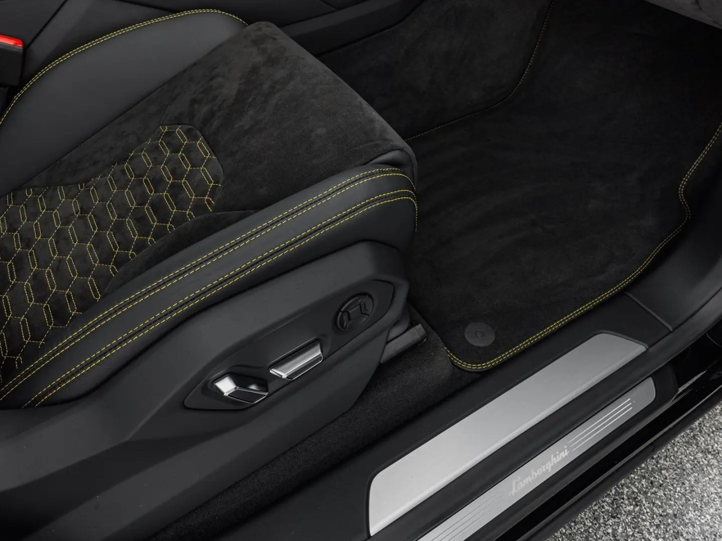 Urus S