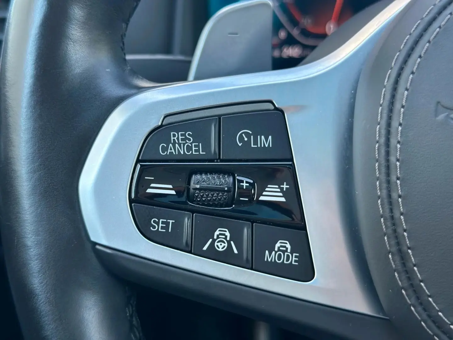 840 d xD M Sport Laser Pano HUD H/K ACC 360°Stzh
