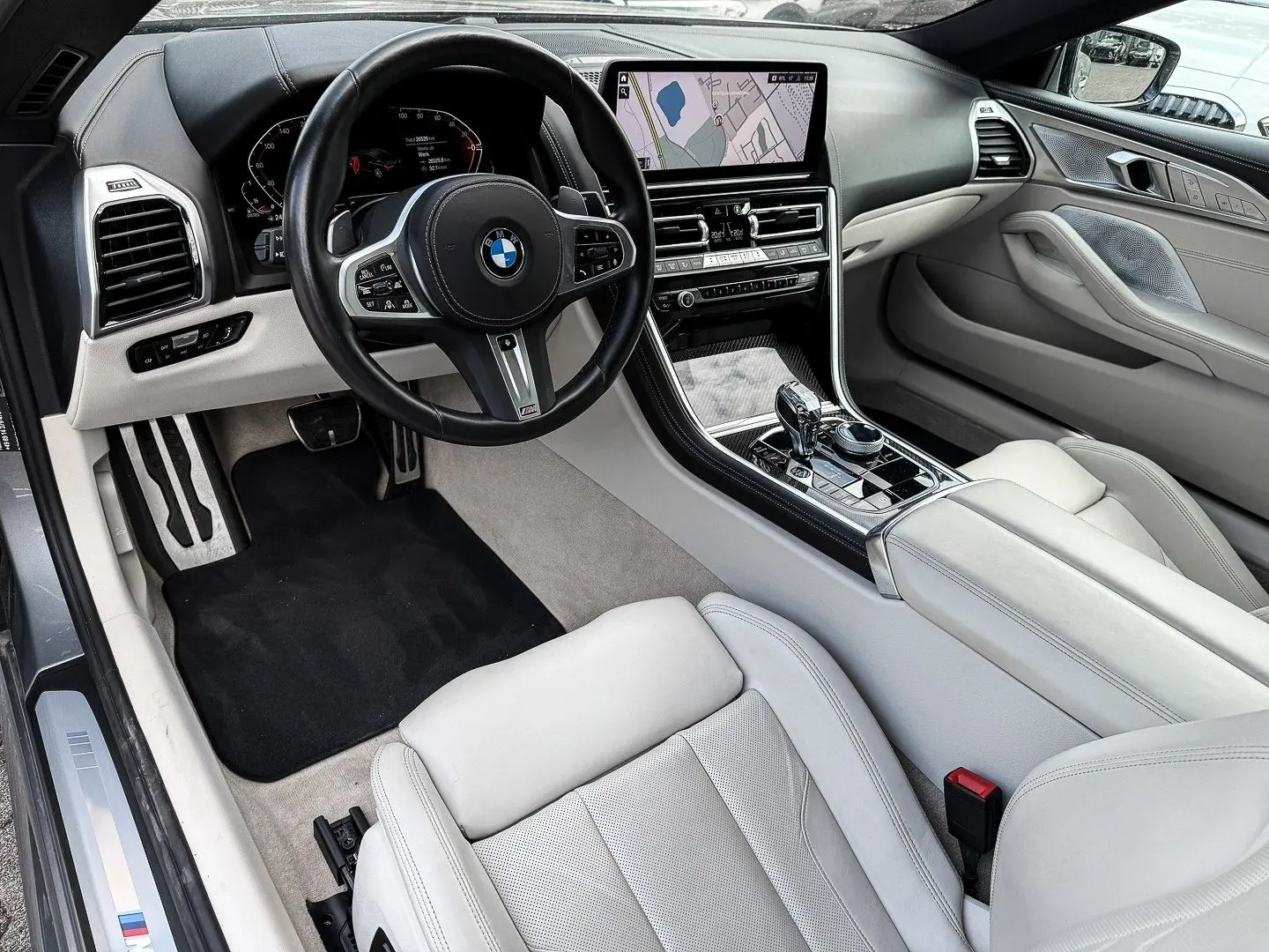840d xDrive M SPORT+HUD+ACC+360+SOFT+LASER+B&W