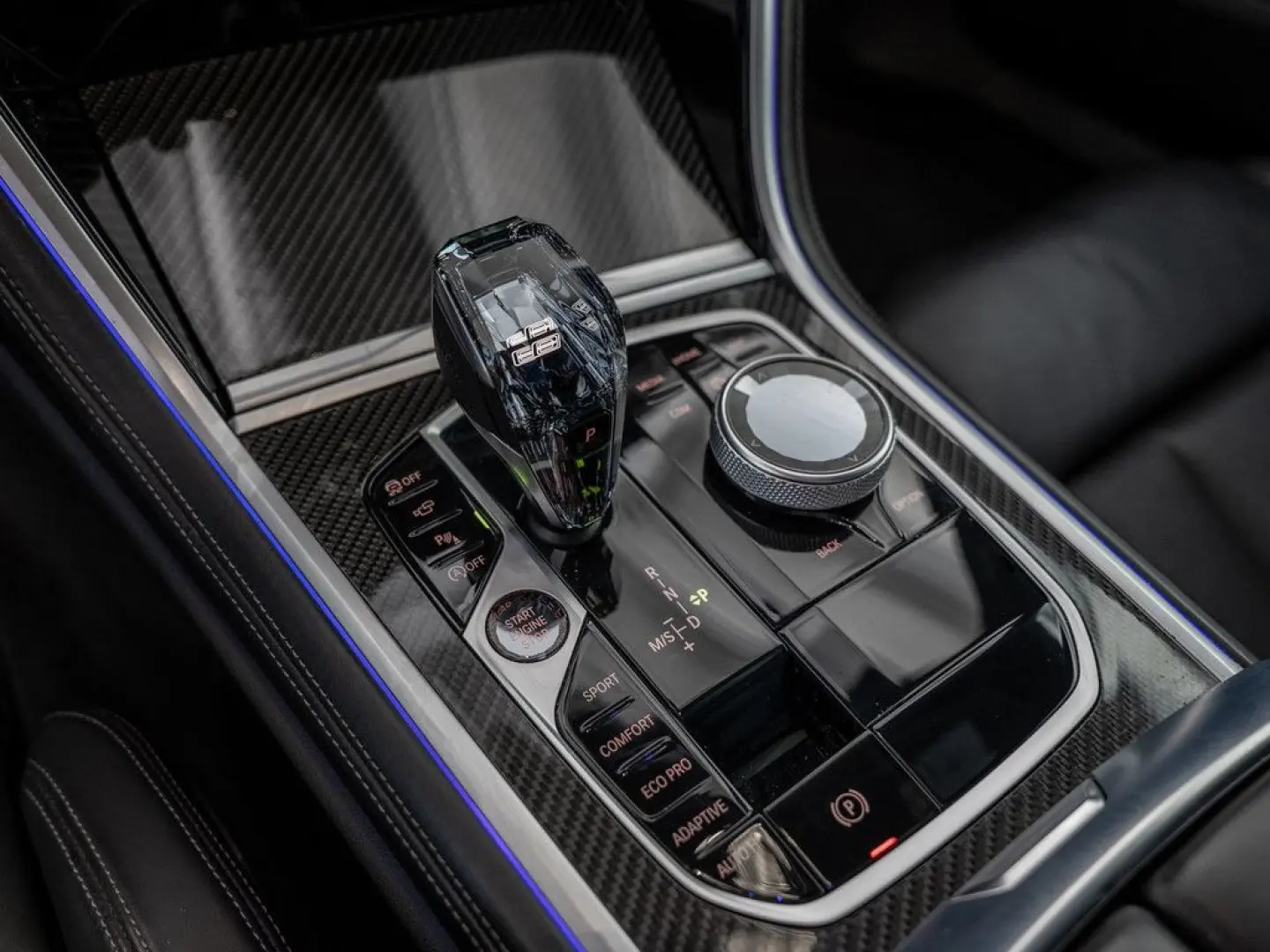 850i Gran Coupe xDrive FACEL. PANO HUD 360° LED