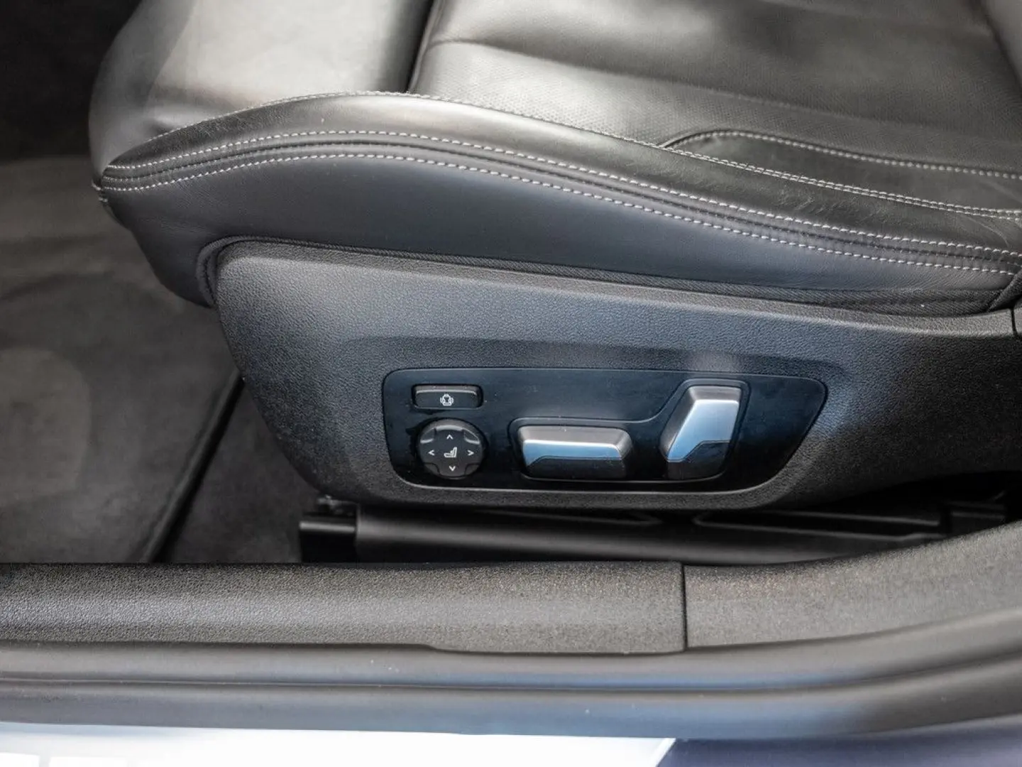 850i Gran Coupe xDrive FACEL. PANO HUD 360° LED