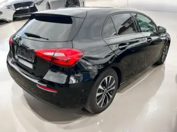 A 180 Teilleder Navi Sitzheizung PDC Tempomat