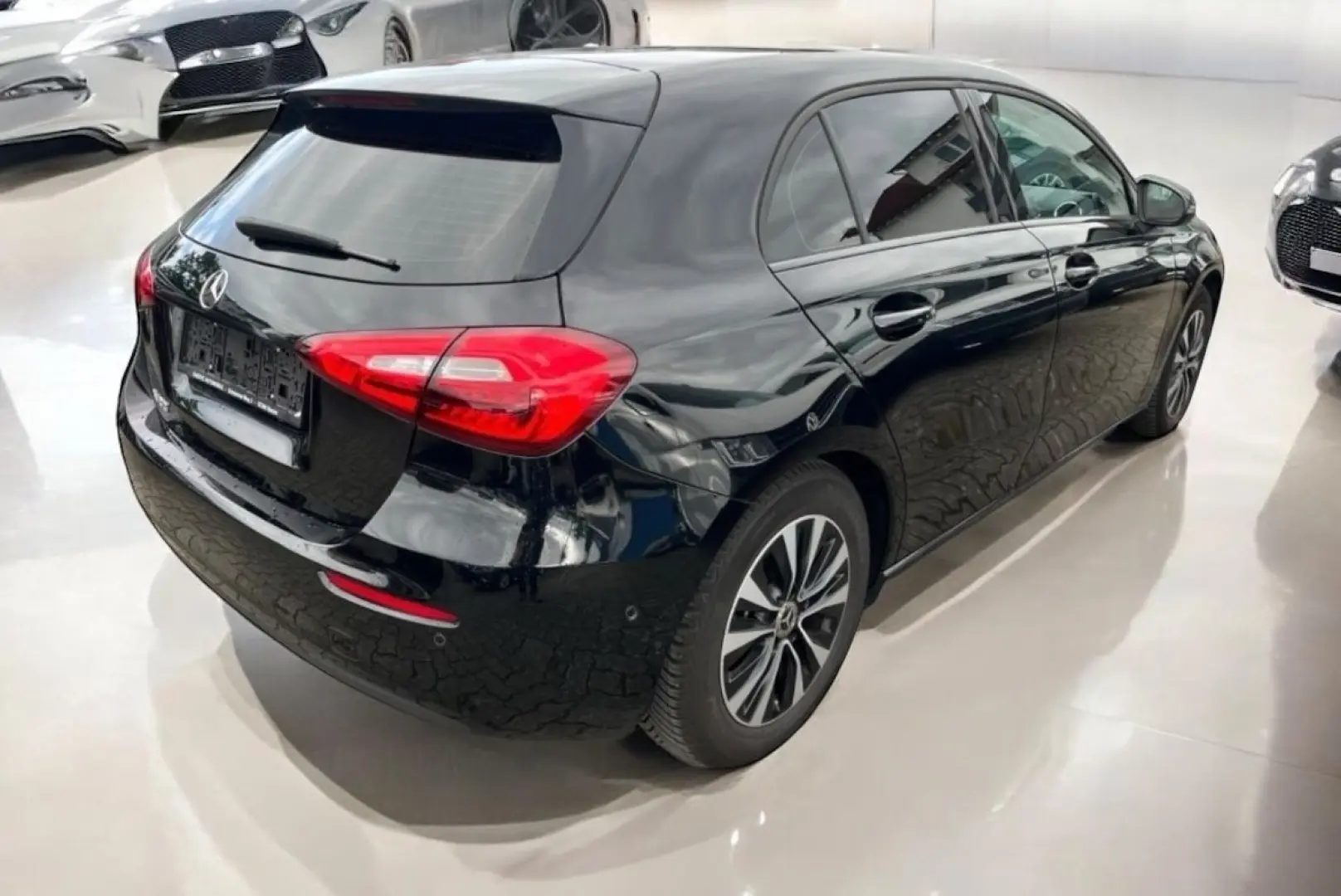 A 180 Teilleder Navi Sitzheizung PDC Tempomat