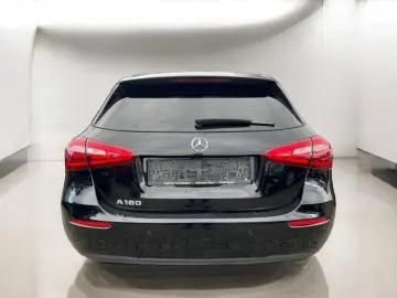 A 180 Teilleder Navi Sitzheizung PDC Tempomat