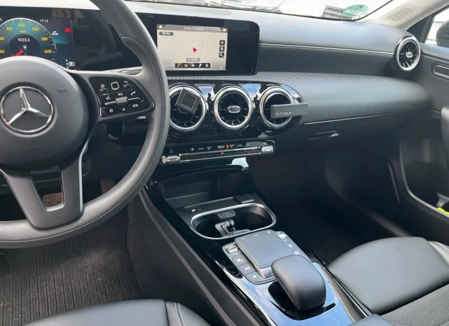 A 180 Teilleder Navi Sitzheizung PDC Tempomat