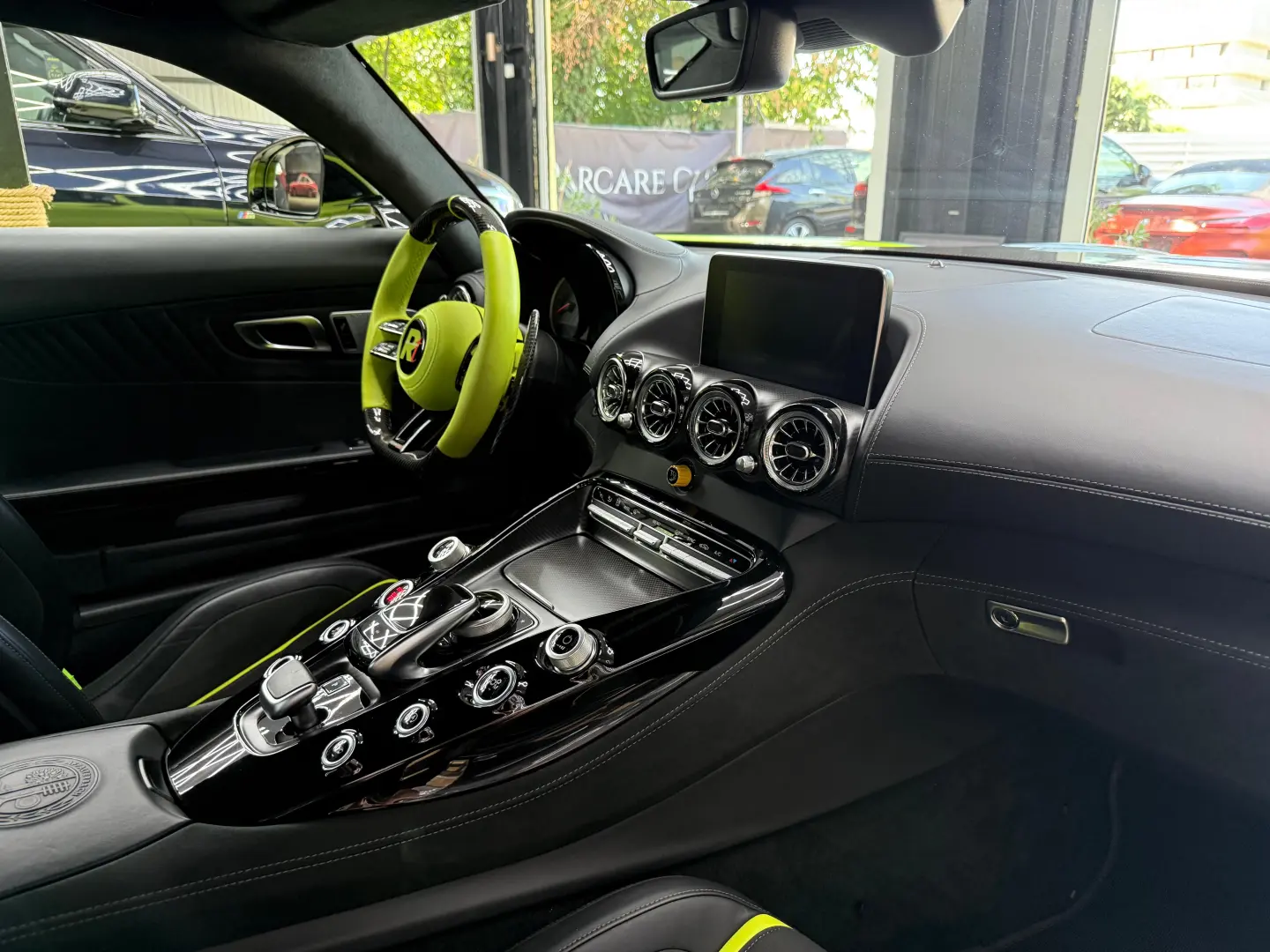 Mercedes-Benz AMG GT R Roadster