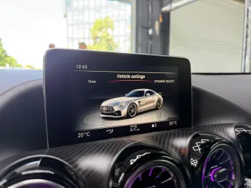 Mercedes-Benz AMG GT R Roadster