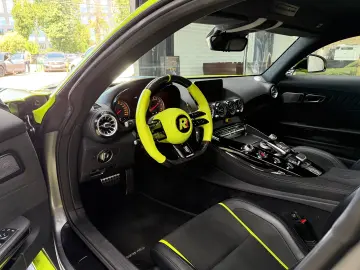 Mercedes-Benz AMG GT R Roadster