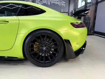 Mercedes-Benz AMG GT R Roadster