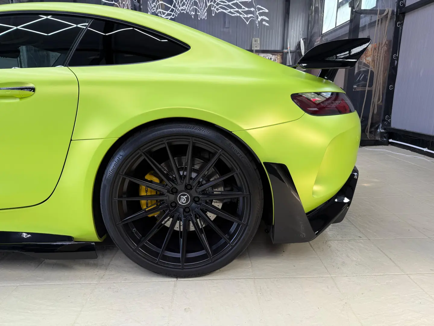 Mercedes-Benz AMG GT R Roadster