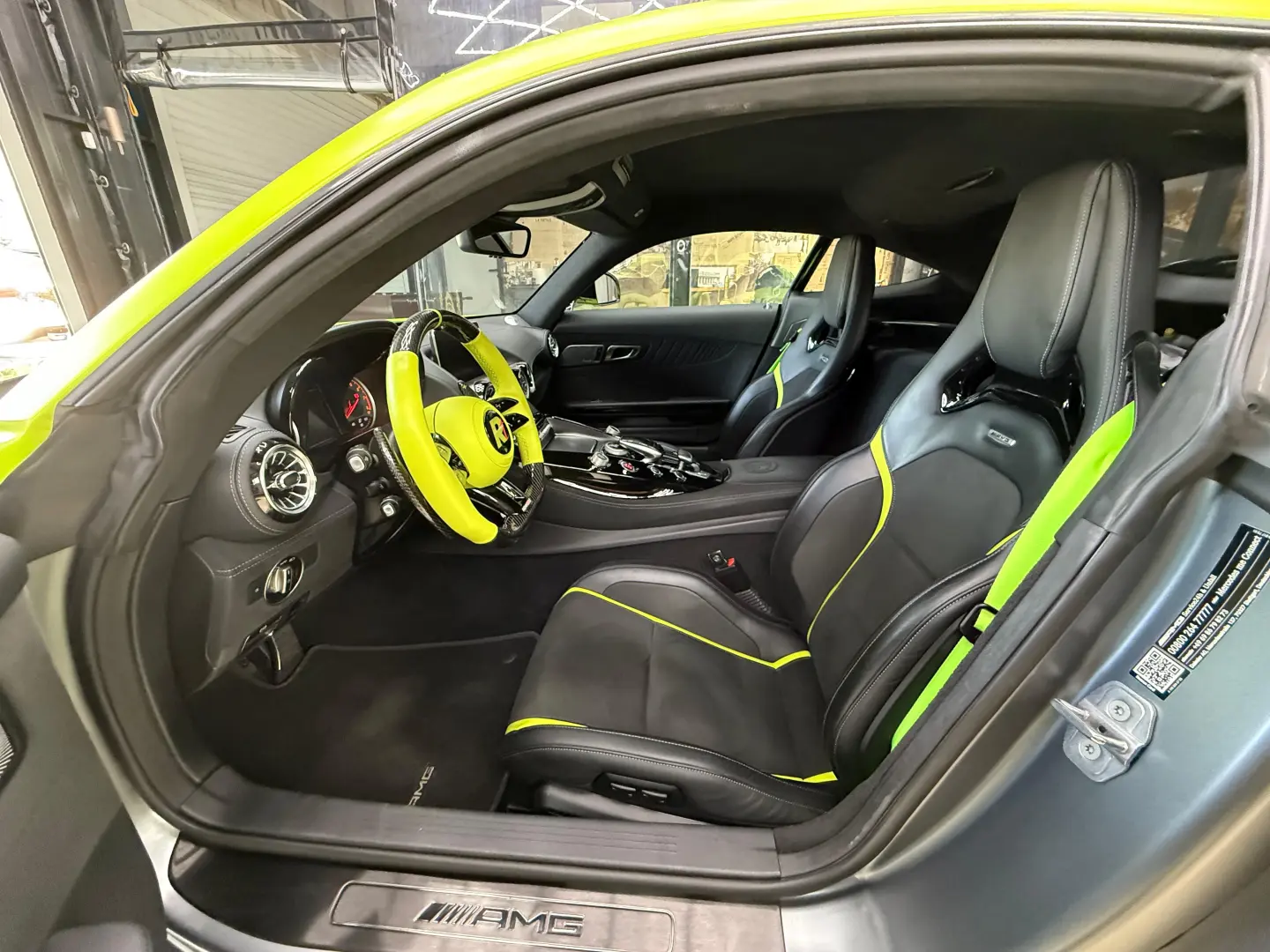 Mercedes-Benz AMG GT R Roadster