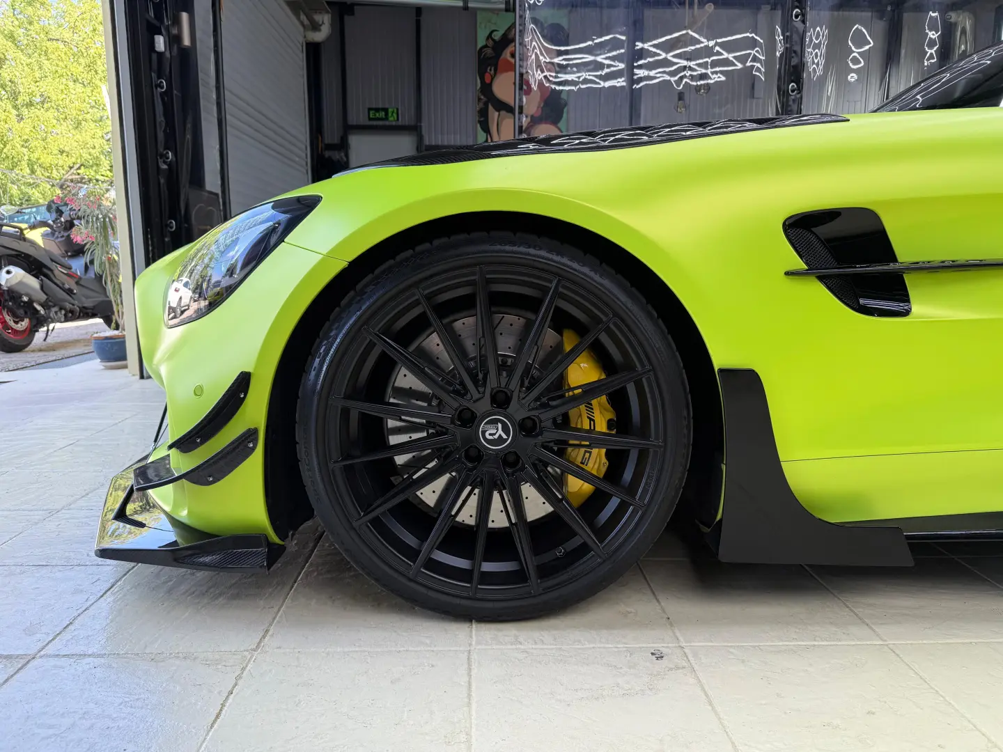Mercedes-Benz AMG GT R Roadster