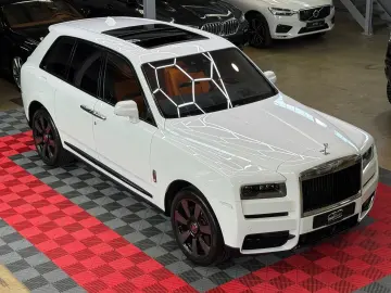 ROLLS ROYCE CULLINAN MANDARIN