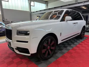 ROLLS ROYCE CULLINAN MANDARIN