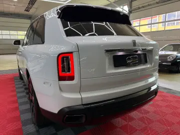 ROLLS ROYCE CULLINAN MANDARIN